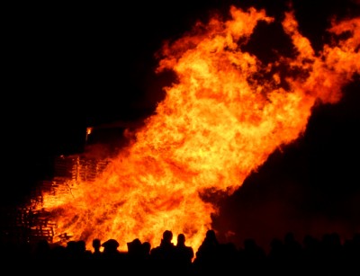 BONFIRE 2017 14.JPG