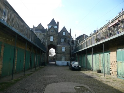 archway seen from rear of mews.JPG